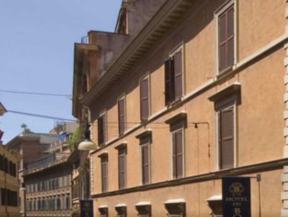Dei Borgognoni Hotel 4*