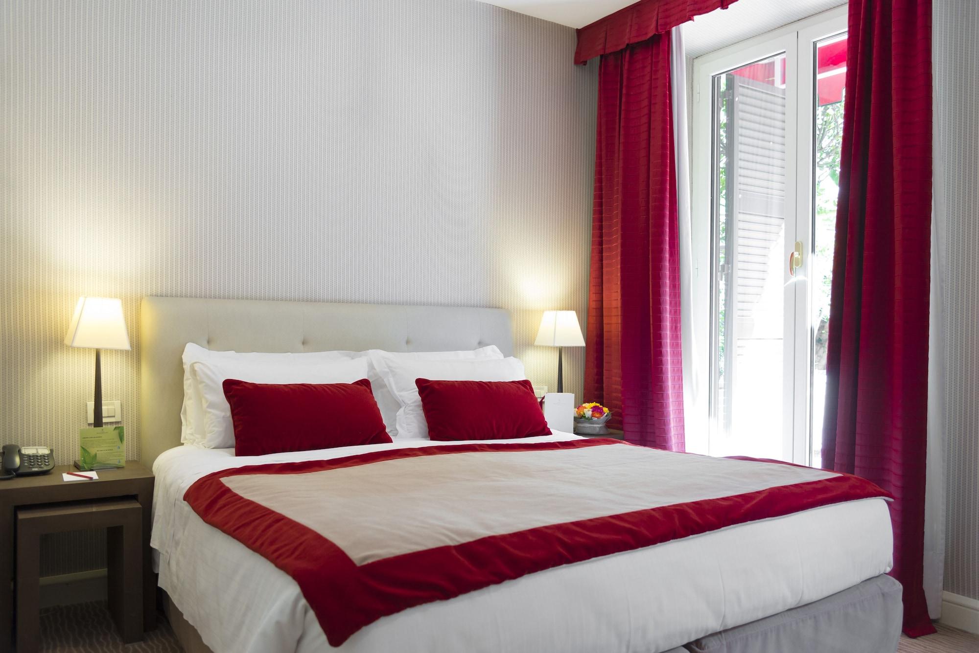 Hotel Dei Borgognoni 4*