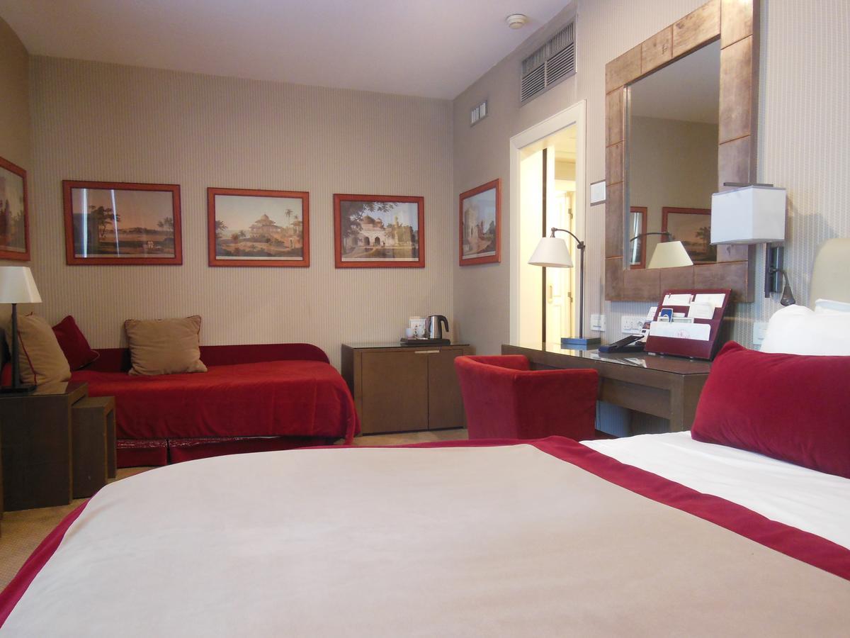Dei Borgognoni 4*